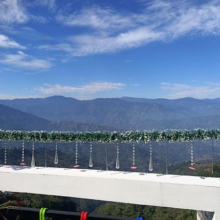 The Sunset Nest Offbeat Homestay 다르질링 외부 사진