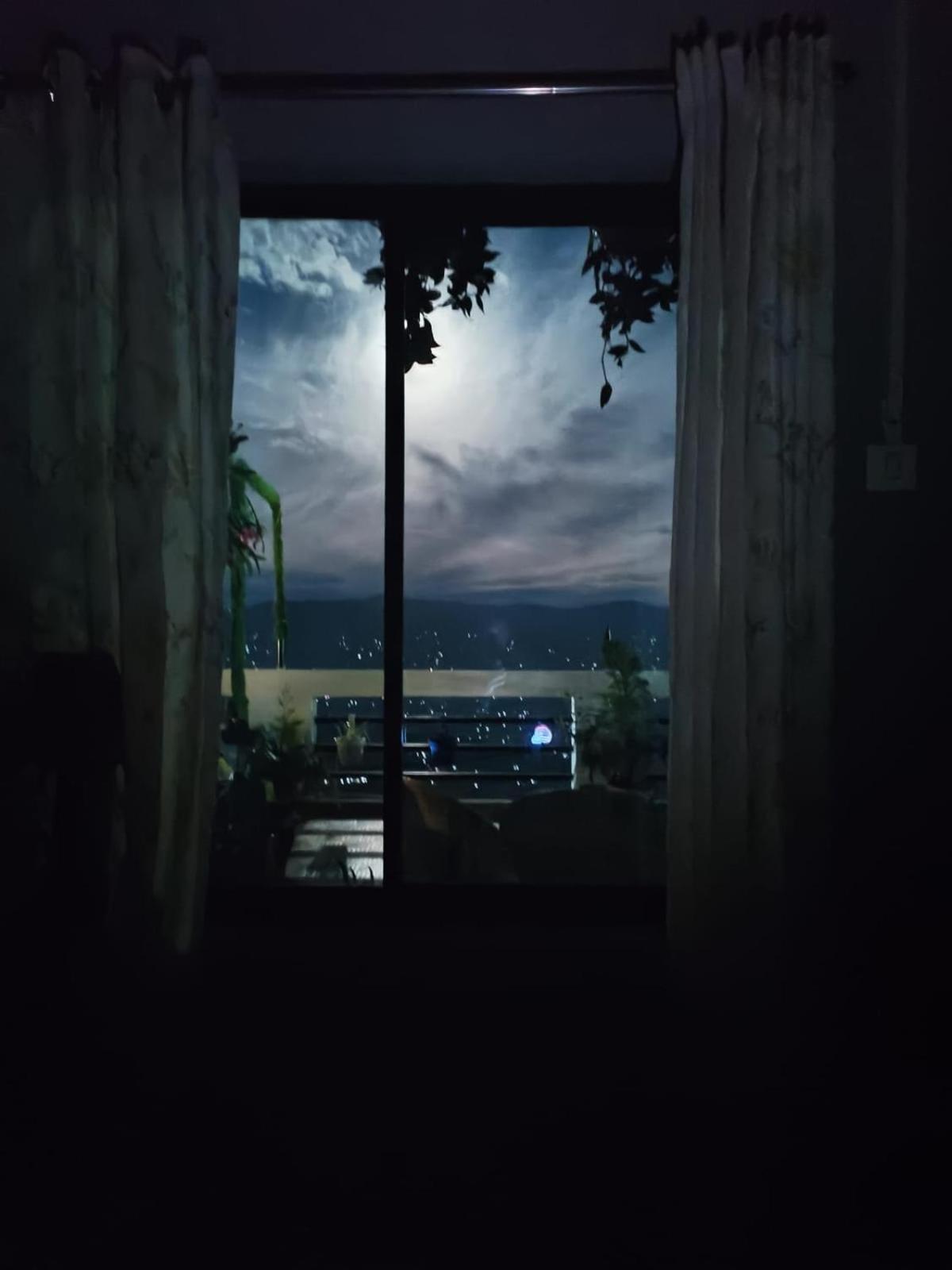 The Sunset Nest Offbeat Homestay 다르질링 외부 사진