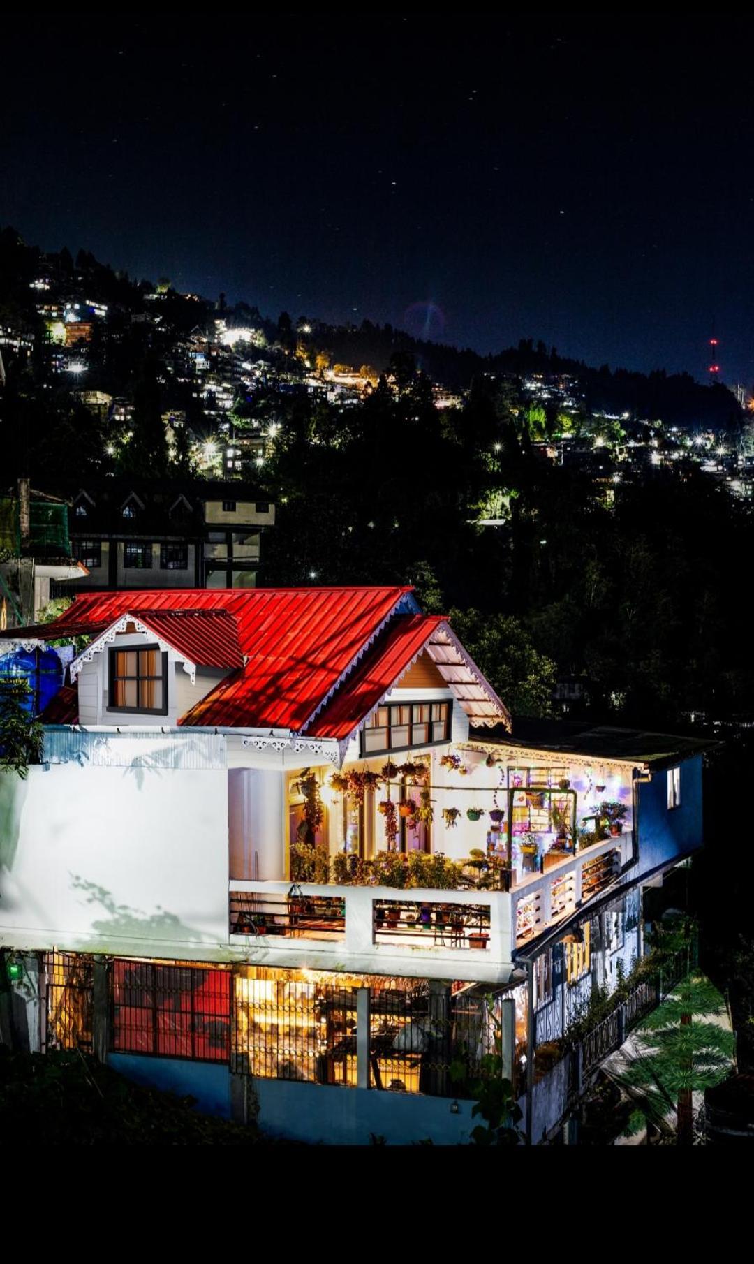 The Sunset Nest Offbeat Homestay 다르질링 외부 사진